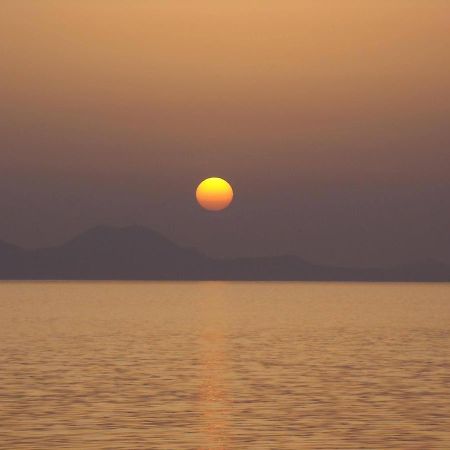 Ares Suites Plataria Buitenkant foto